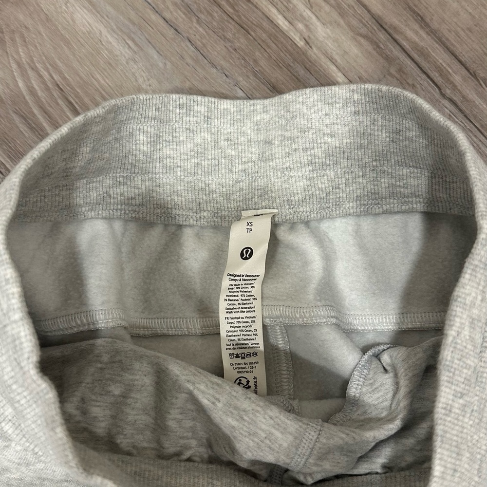 Lululemon Scuba Wide-Leg Pants - Picture 5 of 5